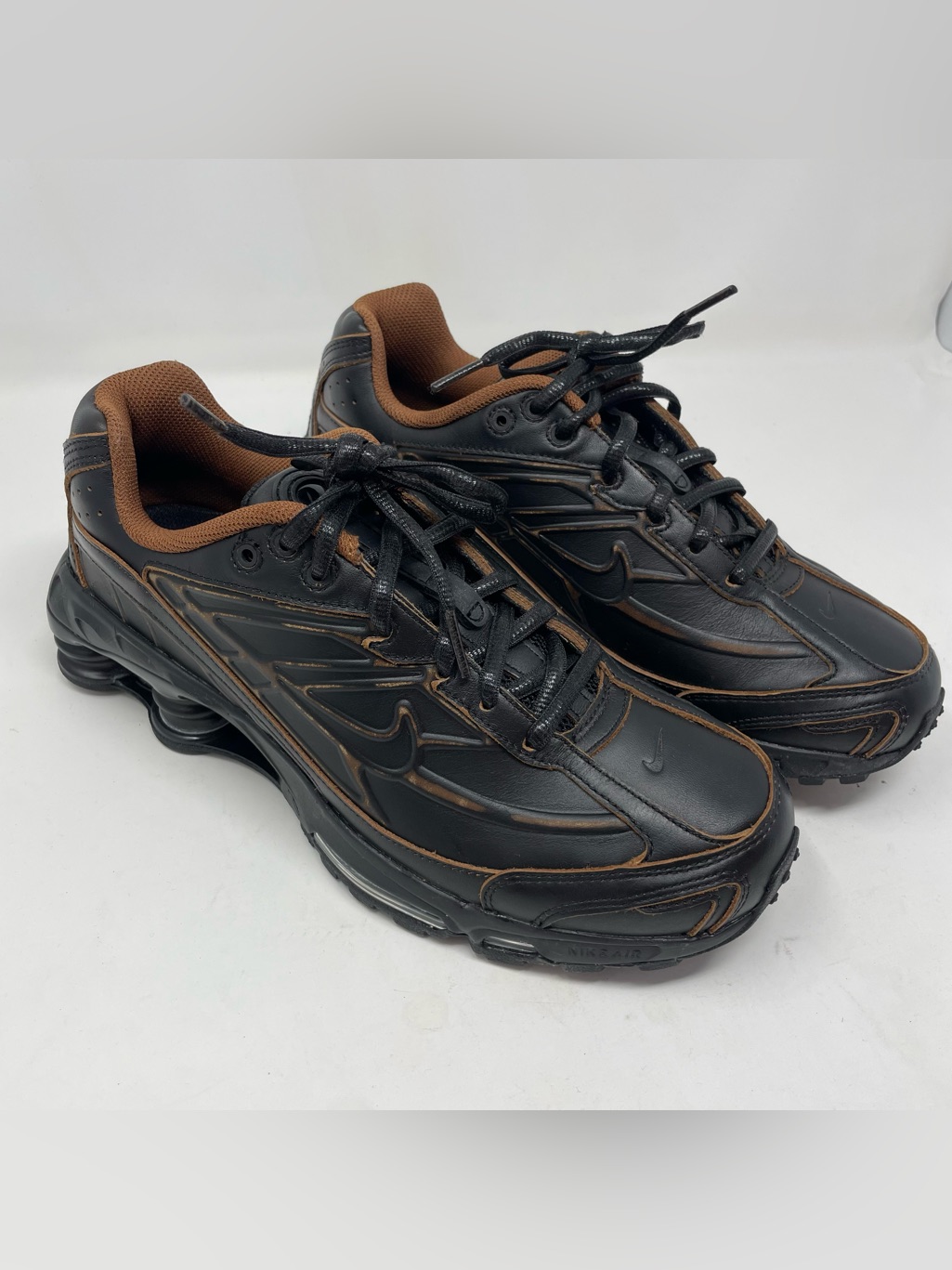 Nike Men’s Black And Brown Leather Running Sneakers